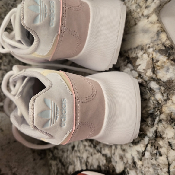 SOLD - Picture 3 of 4